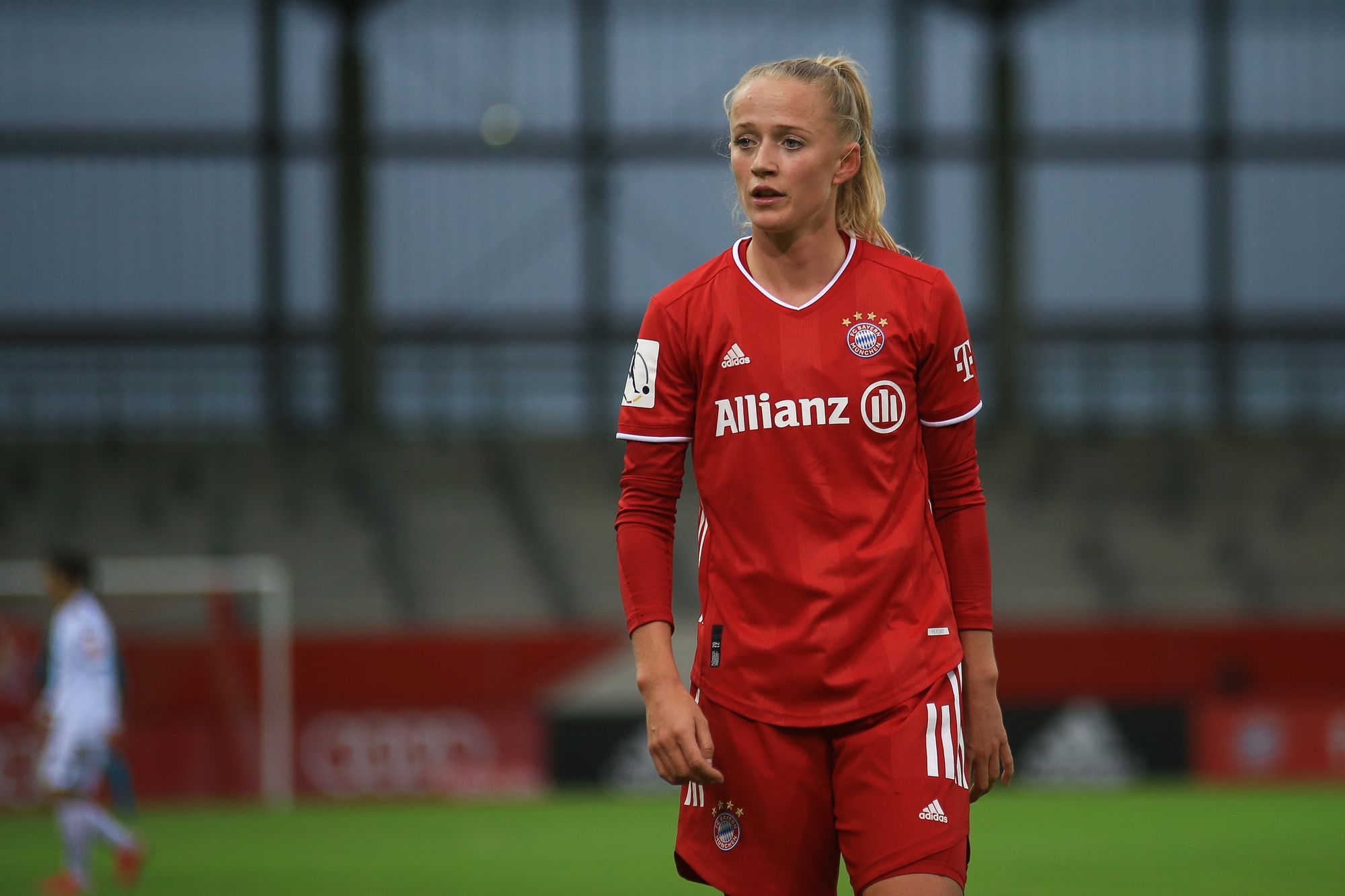 Frauen-Bundesliga roundup: Bayern Munich and Wolfsburg handed first defeats, SC Sand and Carl Zeiss Jena stuck in relegation zone